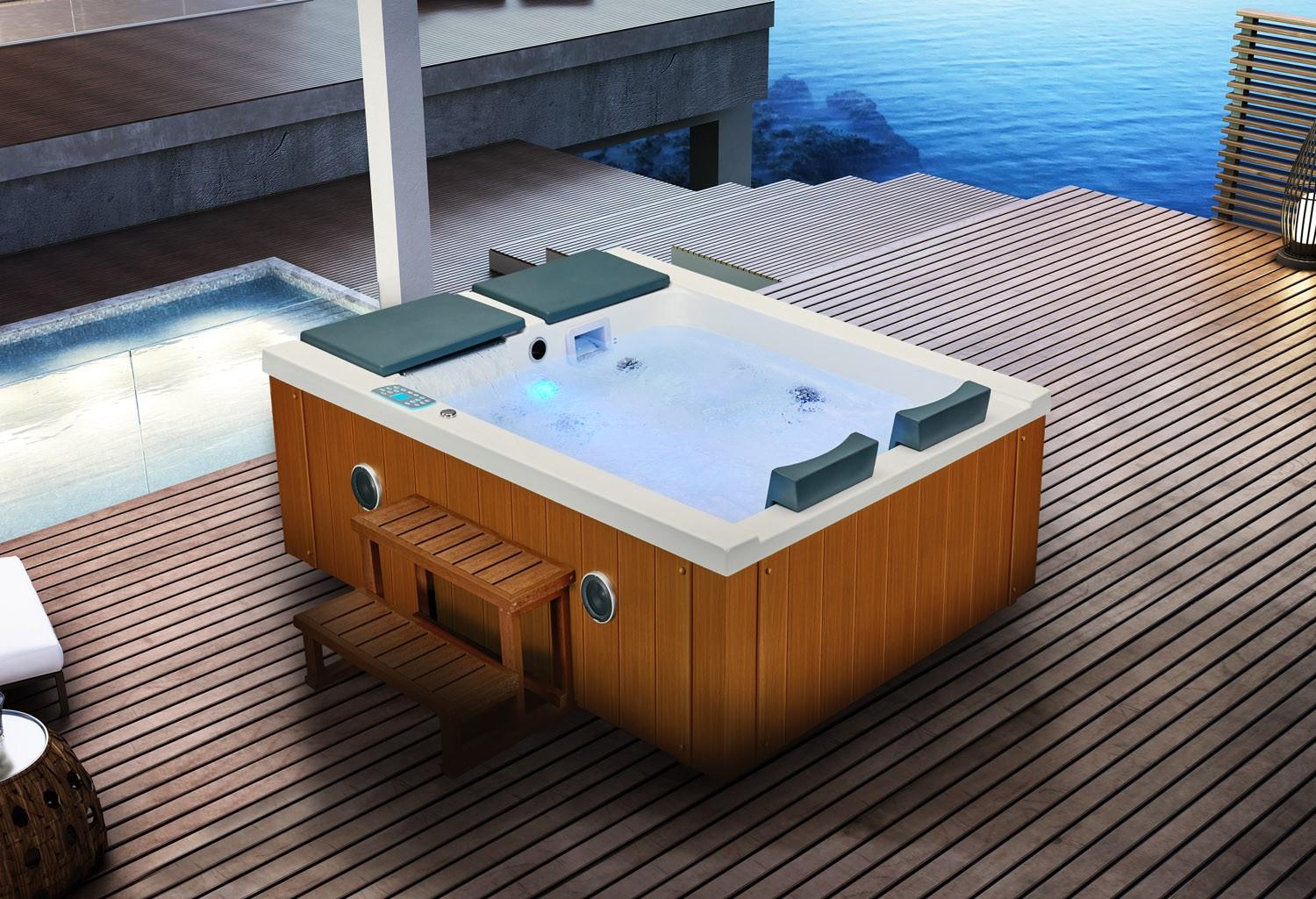 Crystal Outdoor Hot Tub