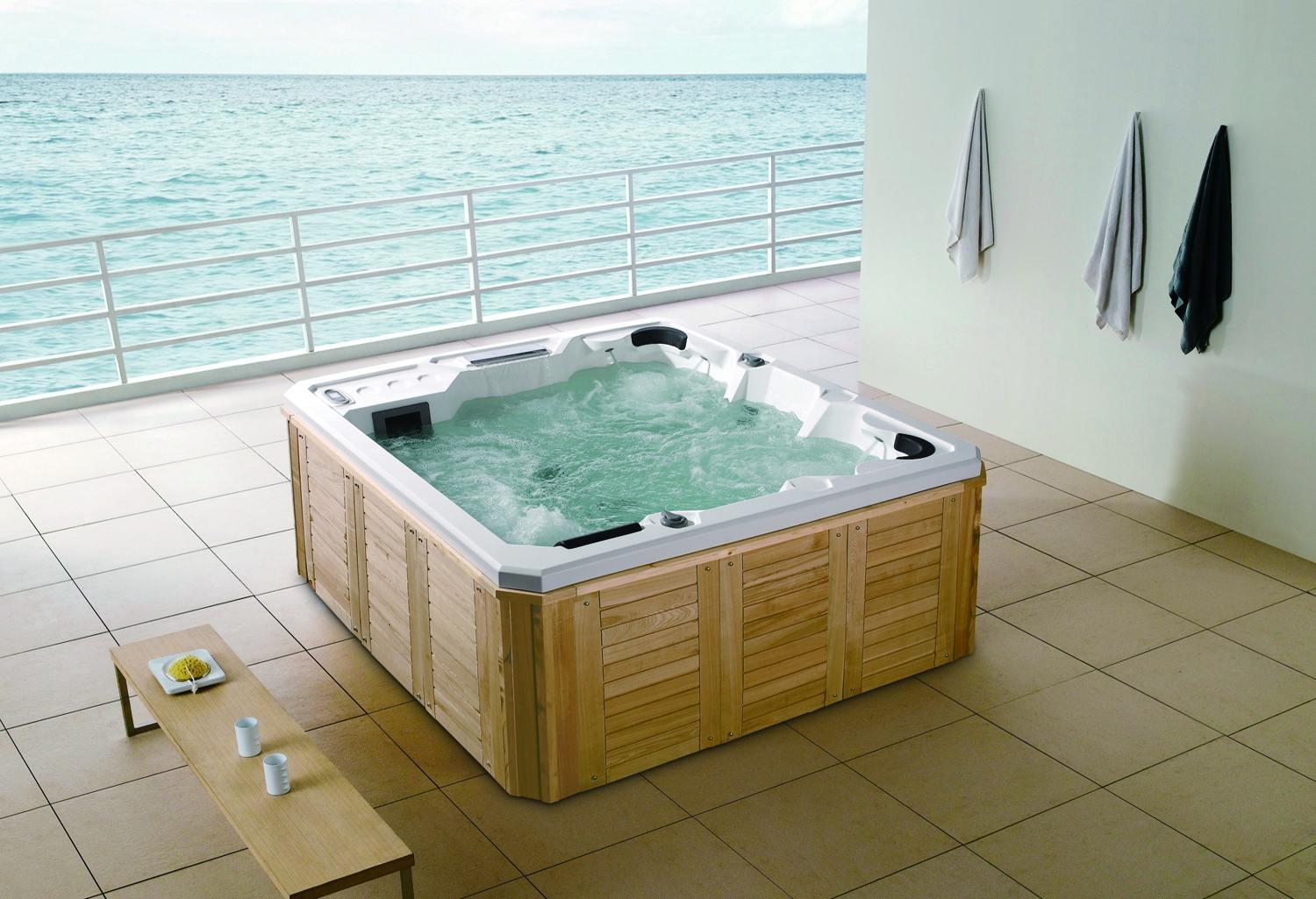 Dream Plus Outdoor Hot Tub