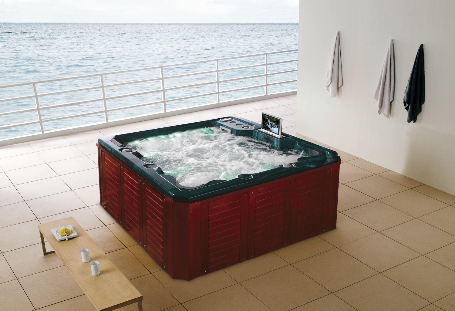 Dream Plus Outdoor Hot Tub