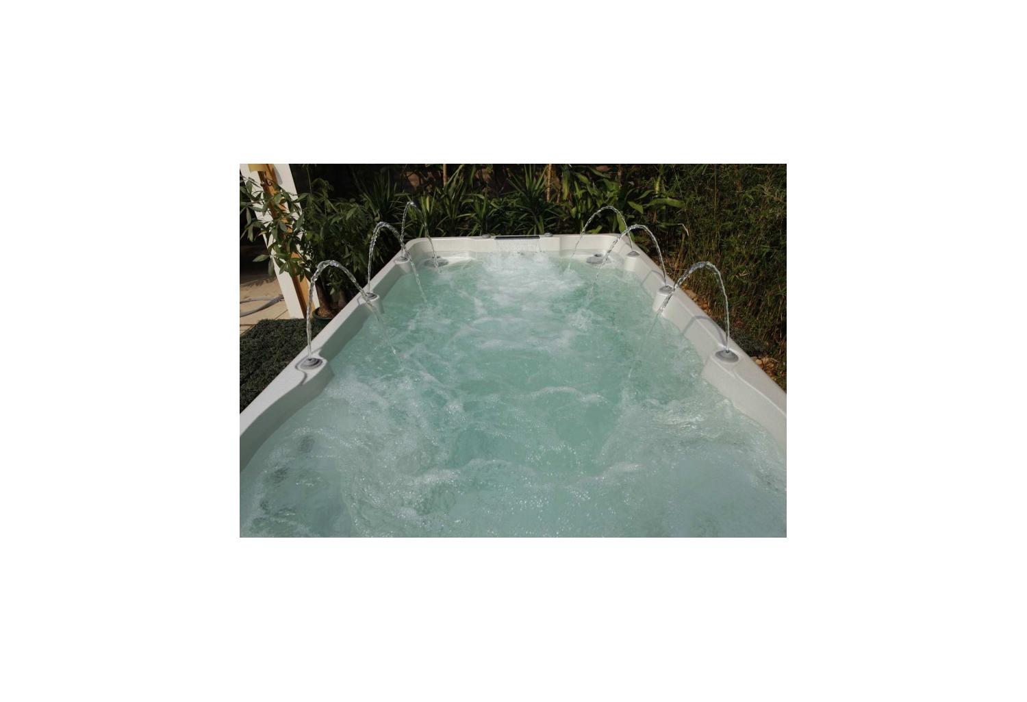 | AT-003 Pool with Hot Tub