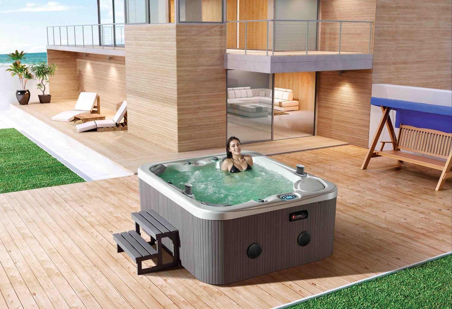 Paradise Outdoor Hot Tub