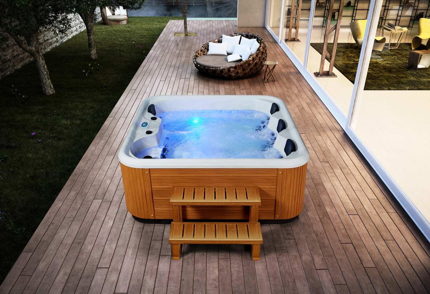 Euphoria Outdoor Hot Tub