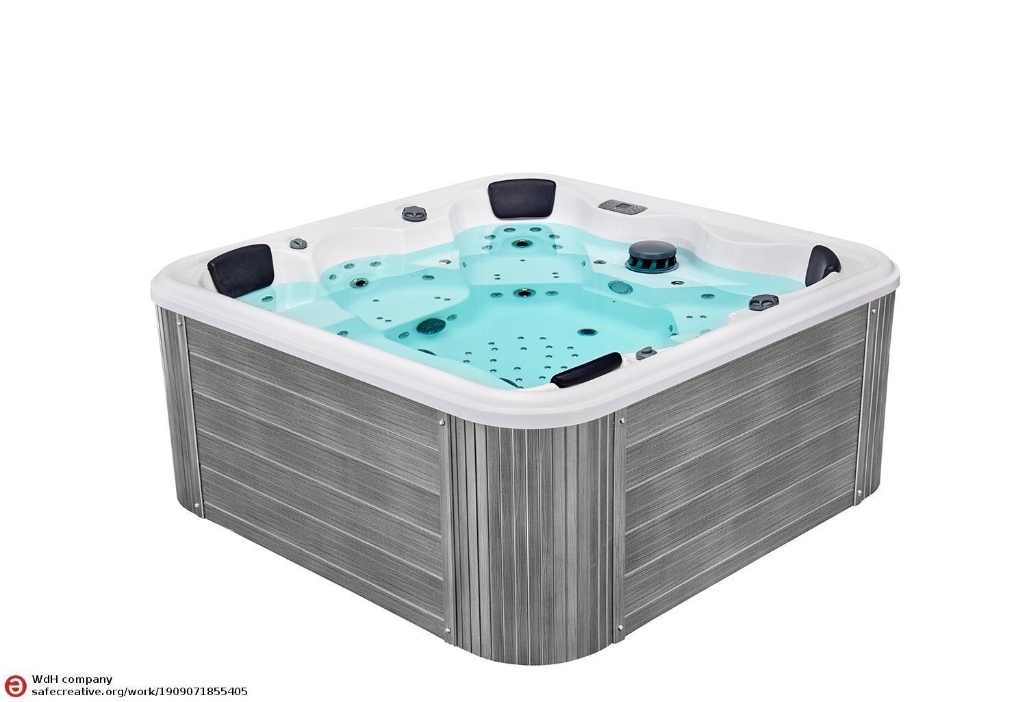 Aquamarine Plus Outdoor Hot Tub