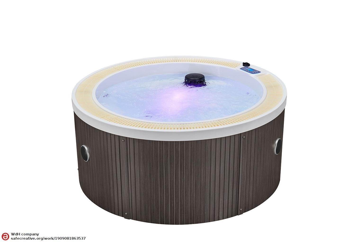 Elysium Outdoor Hot Tub