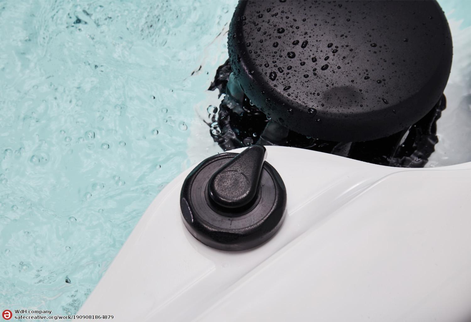 Azure Plus Outdoor Hot Tub