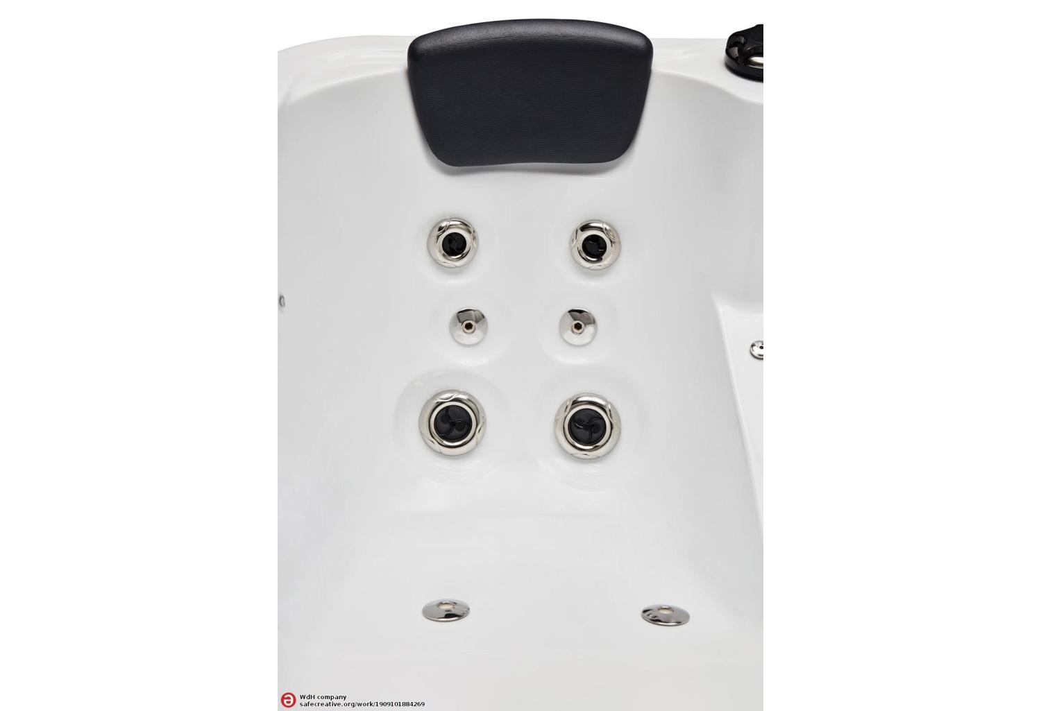 Adagio Plus Outdoor Hot Tub