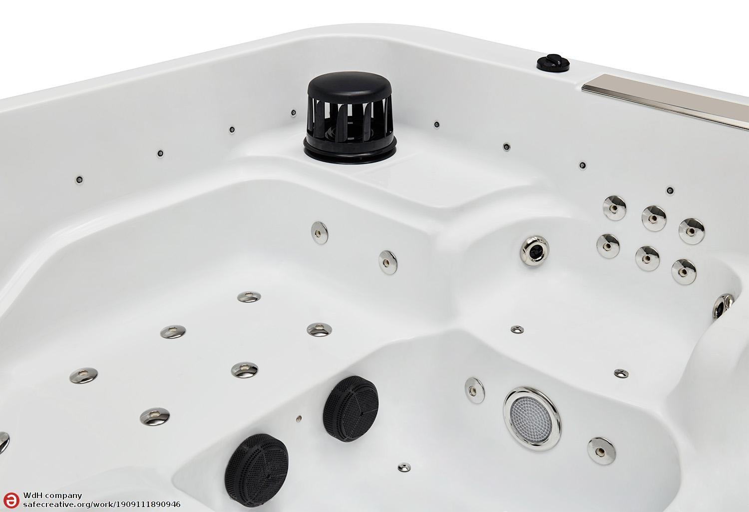 Harmony Outdoor Hot Tub