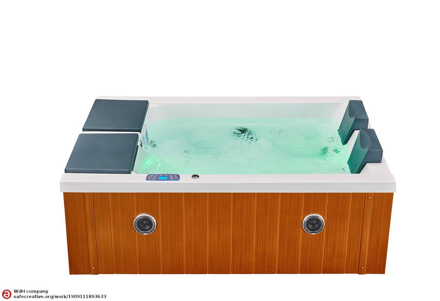 Crystal Outdoor Hot Tub