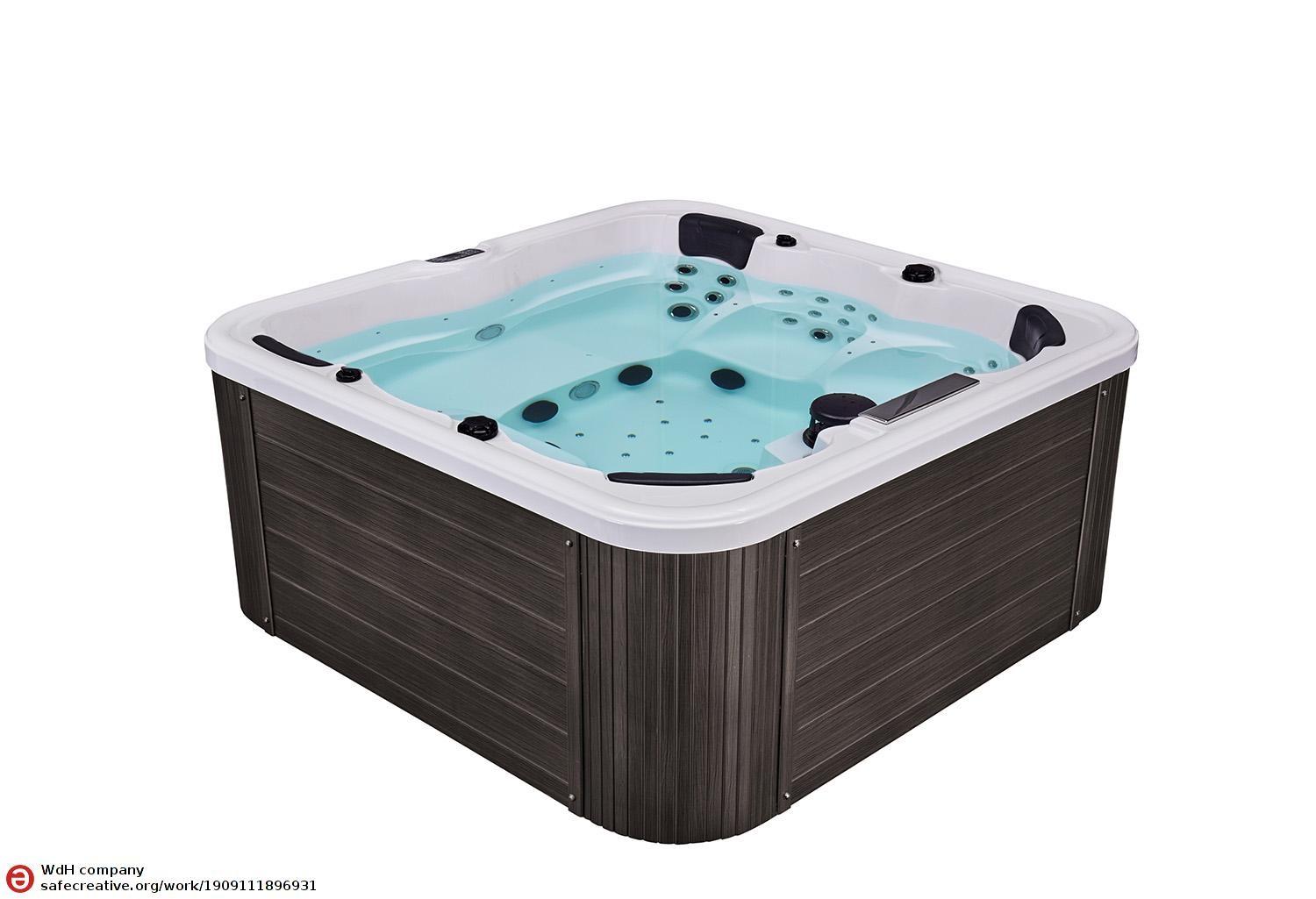 Haven Outdoor Hot Tub