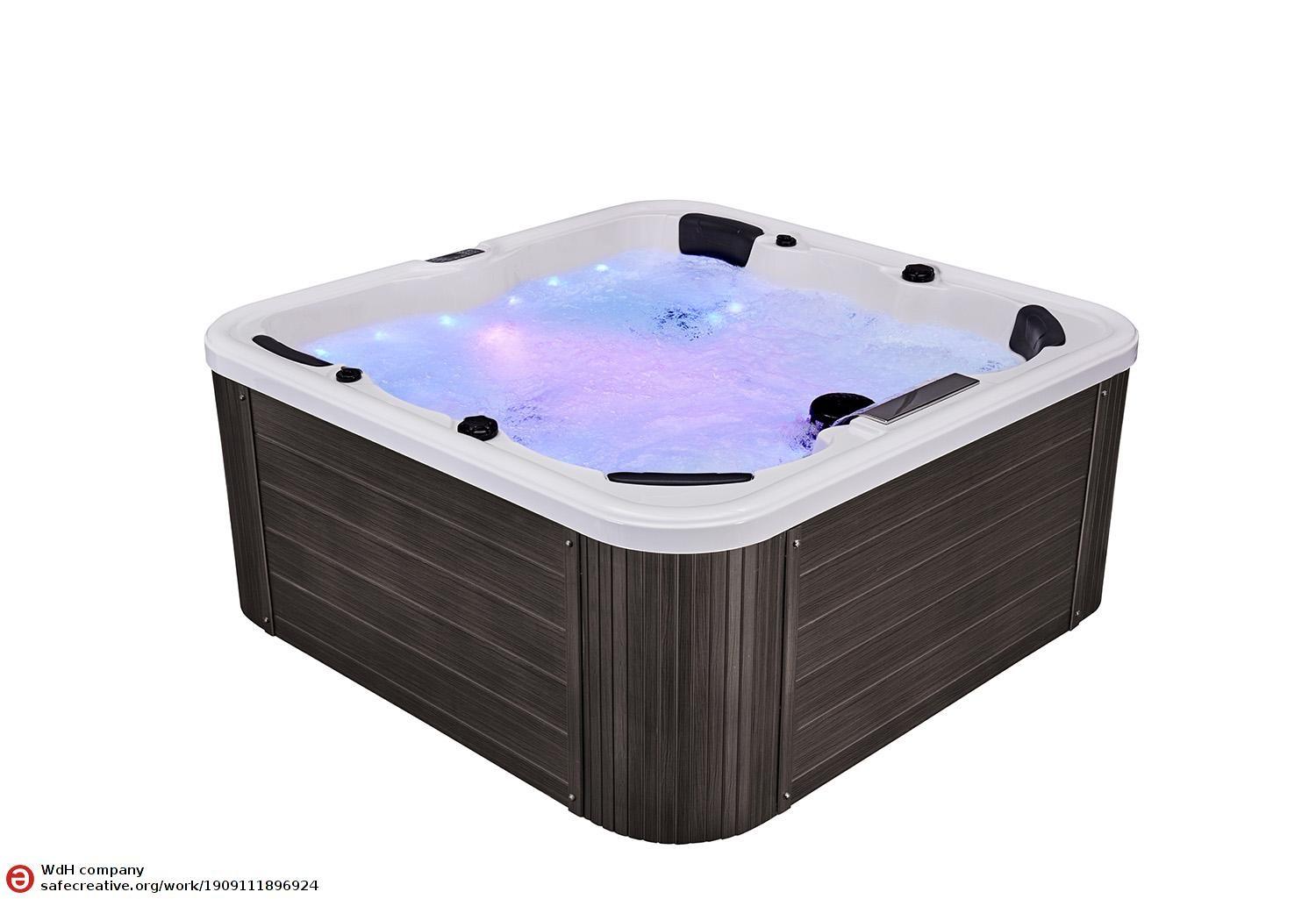 Haven Outdoor Hot Tub