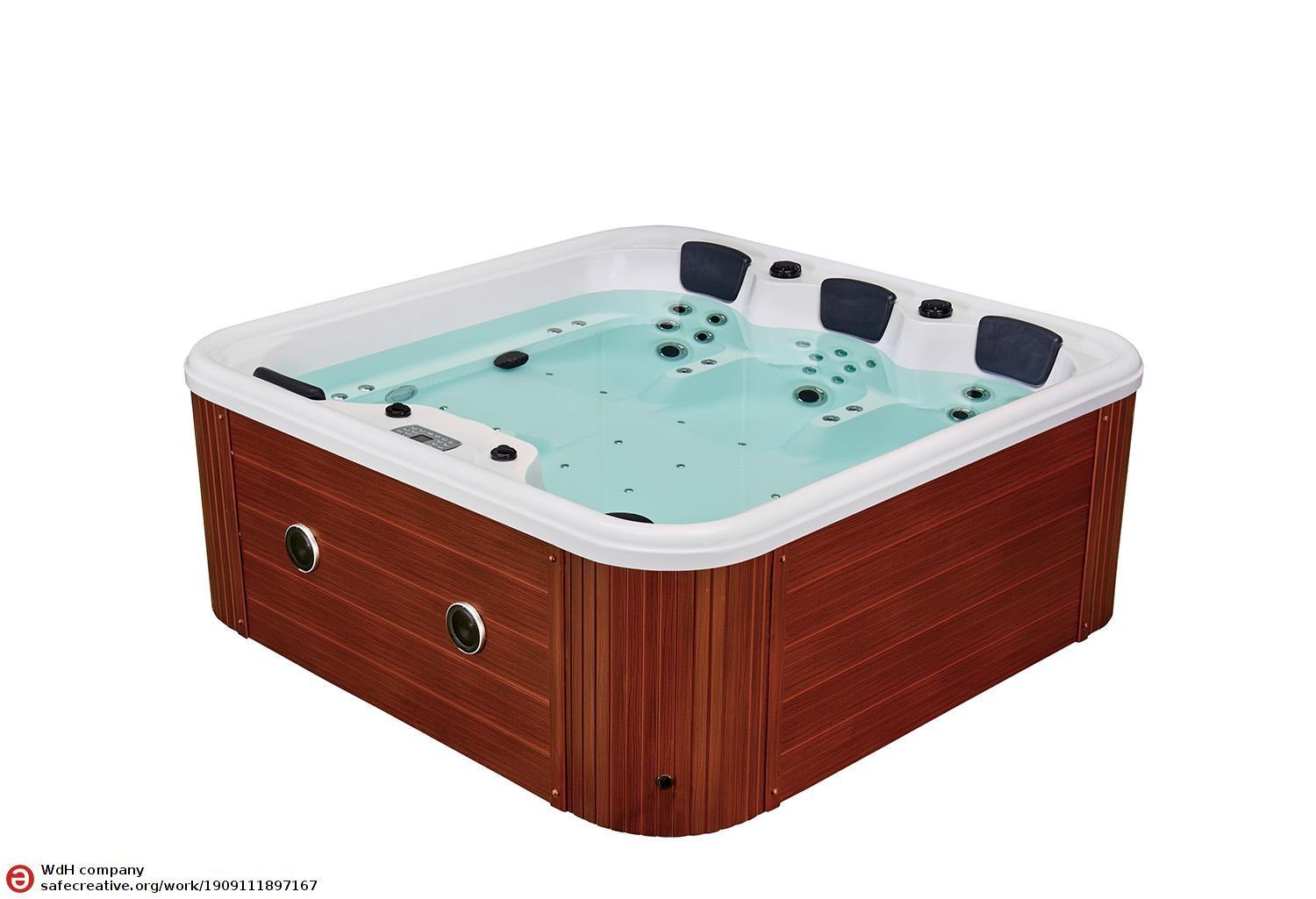 Euphoria Outdoor Hot Tub