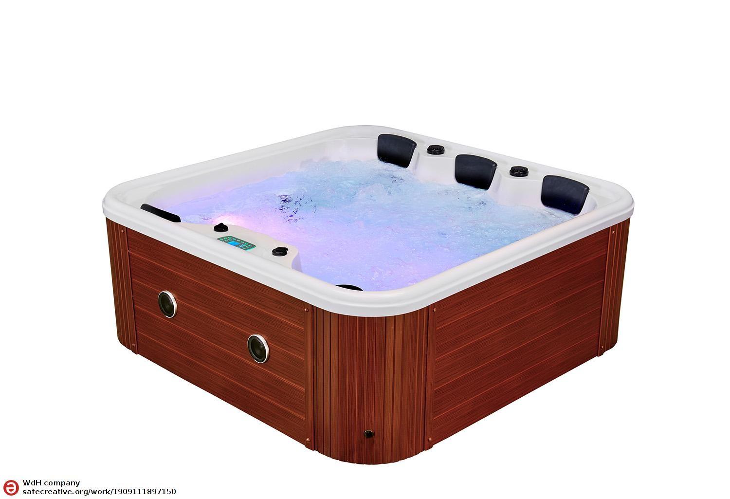 Euphoria Outdoor Hot Tub