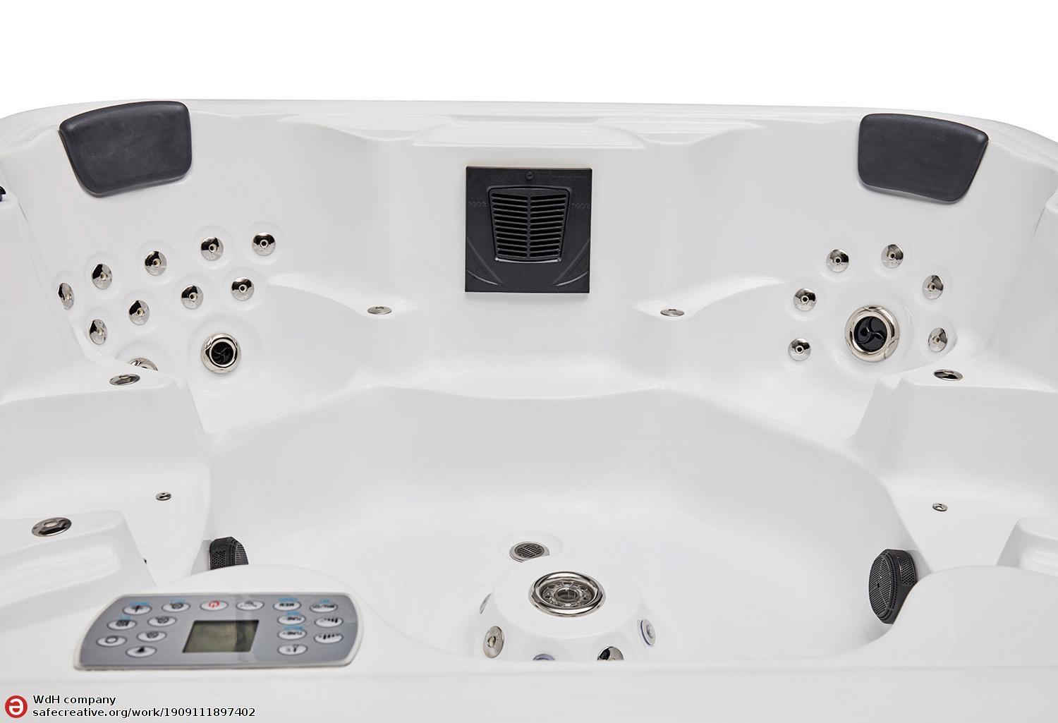 Melody Outdoor Hot Tub