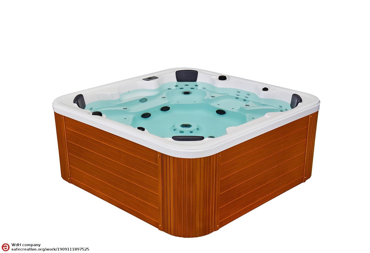 Melody Outdoor Hot Tub