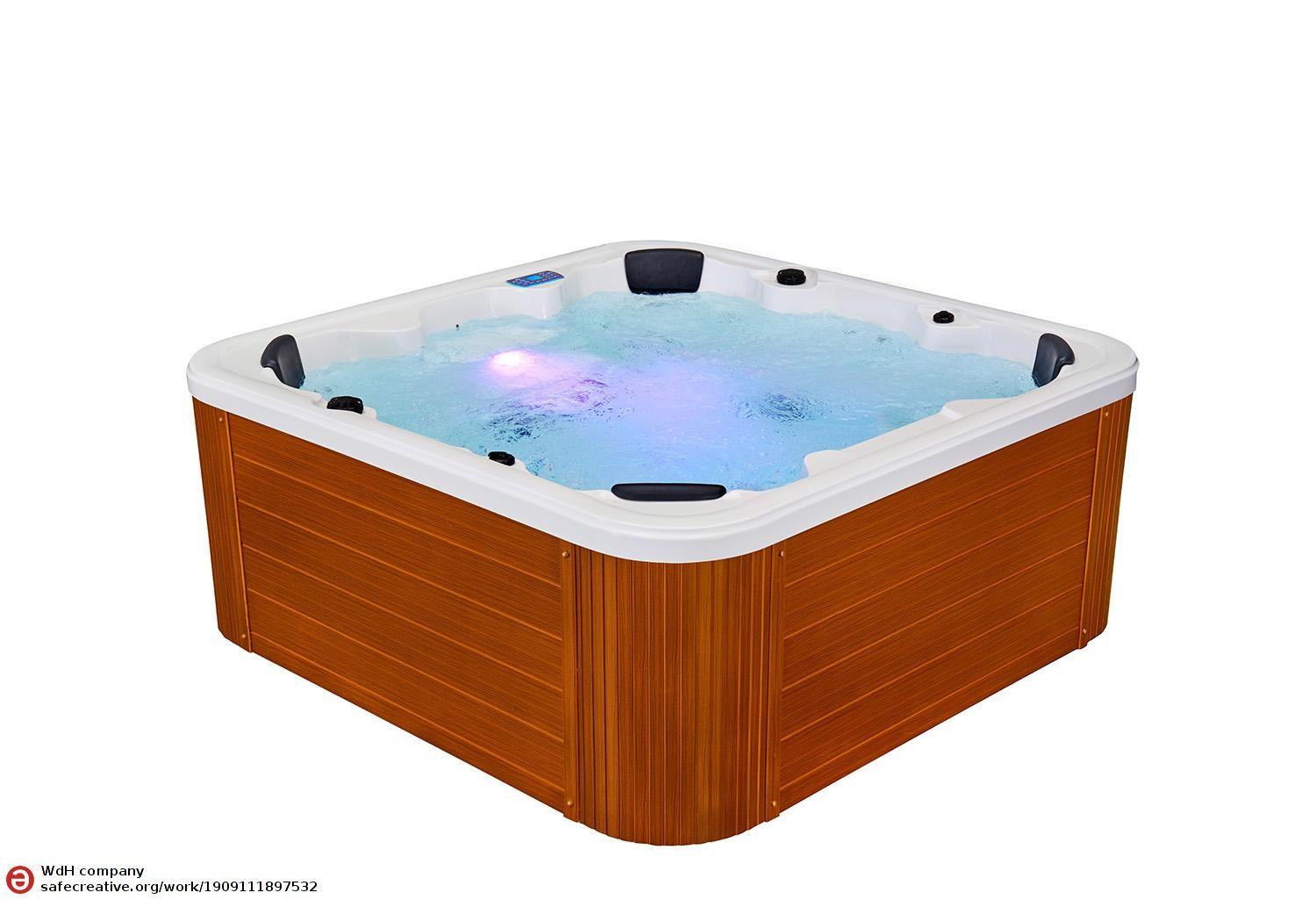 Melody Outdoor Hot Tub