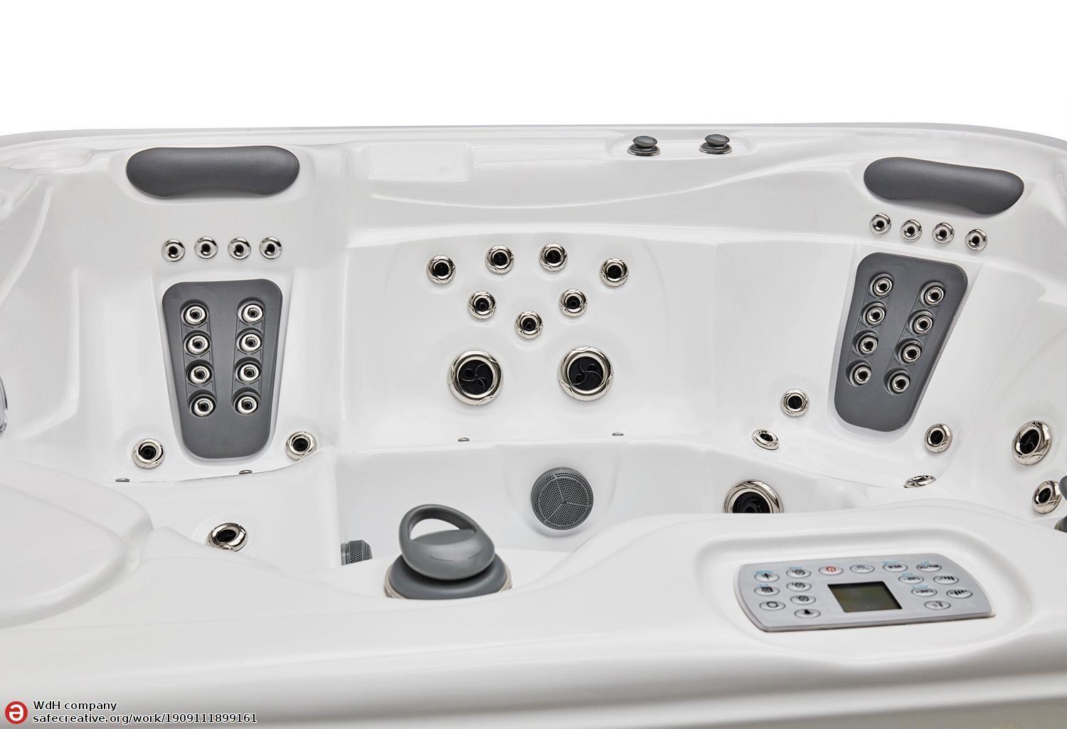 Riviera Outdoor Hot Tub