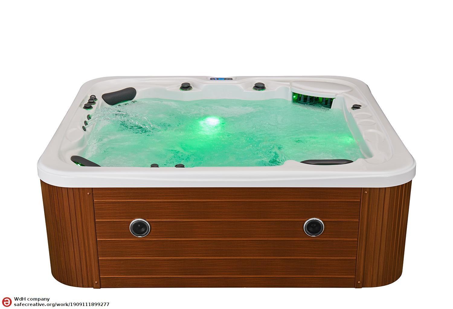 Riviera Outdoor Hot Tub