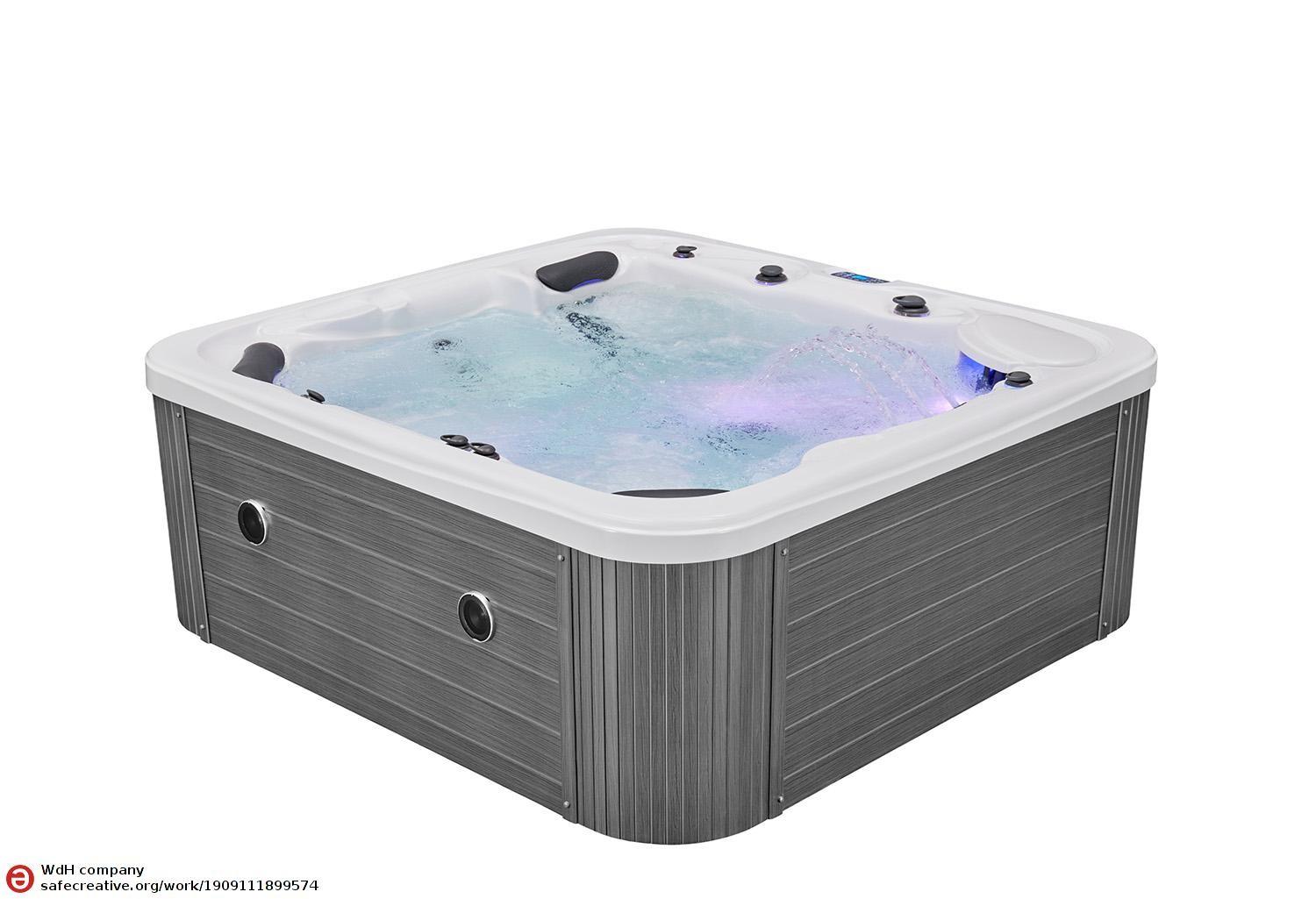 Nova Outdoor Hot Tub