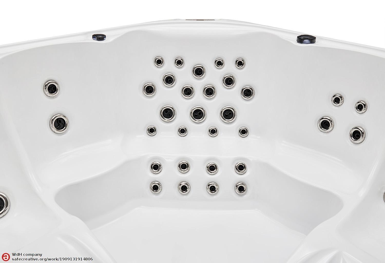 Symphony Outdoor Hot Tub