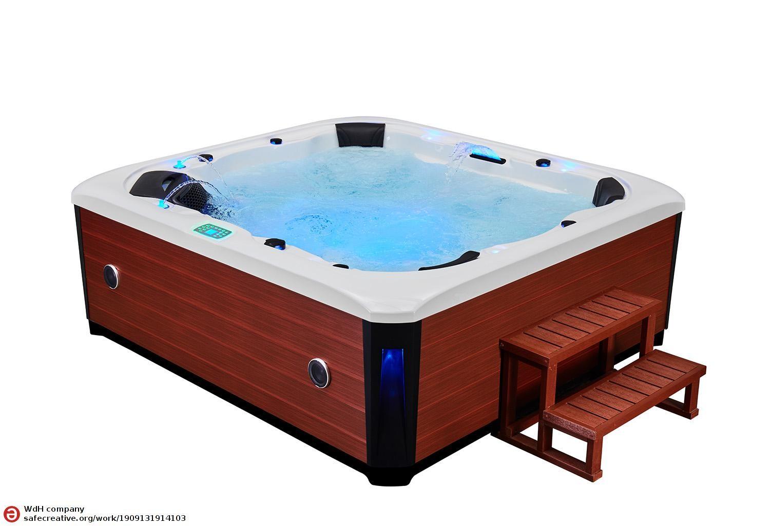 Solstice Outdoor Hot Tub