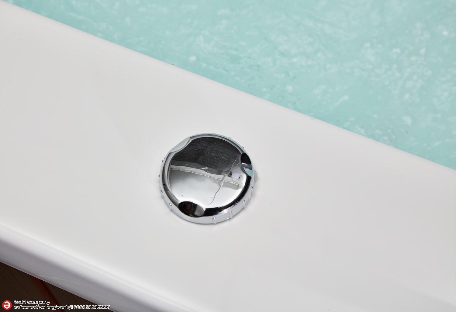 Crystal "Low Cost" Outdoor Hot Tub "Plug & Play System"